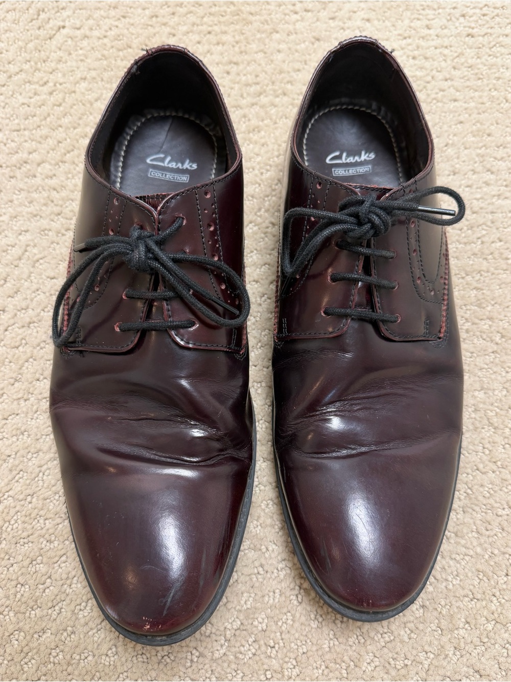 Clarks Menโs Dark Burgundy Leather Derbys
